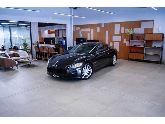 MASERATI GRANTURISMO 4.2  V8  32V GASOLINA 2P AUTOMÁTICO